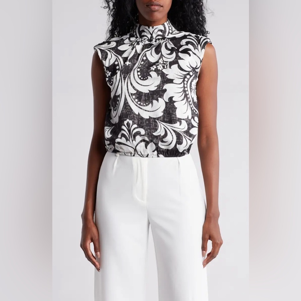 By Design Brand Women's Bloom Cap Sleeve Black Top Medium Haiti Floral